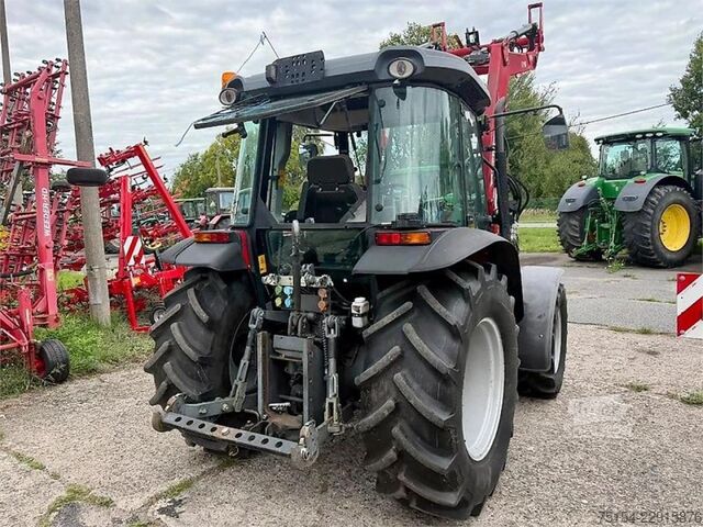 Traktör Massey Ferguson 3640 Xtra + FL