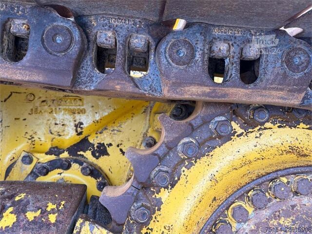 Paletli ekskavatör Komatsu D65PXi-18
