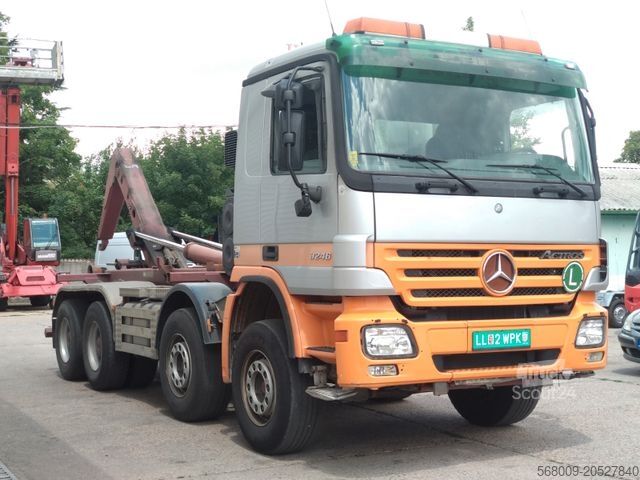 Autocamion cu cârlig pentru containere MERCEDES-BENZ ACTROS 3246, 8x4, Abrollkipper