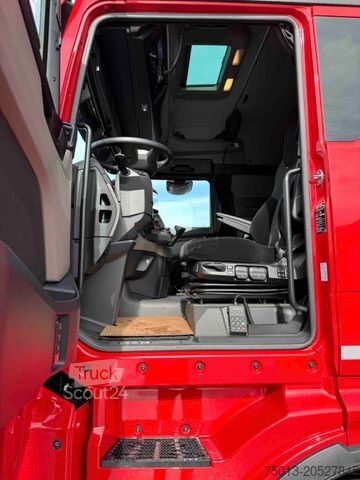 Holztransporter LKW MAN TGX 33.510 BL CH 6X4 mit TajfunLIV 150Z96,MIETE?