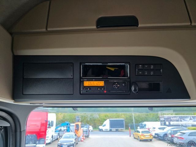 Standard tractor unit MERCEDES-BENZ Actros 1843