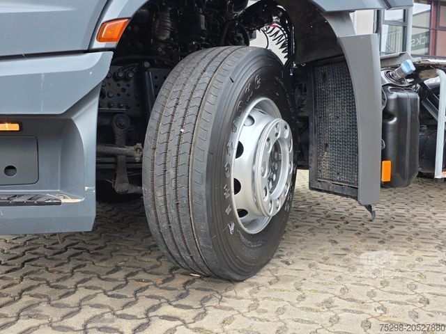 Standard tractor unit MERCEDES-BENZ Actros 1843