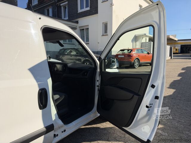 Furgão de painéis Fiat Doblo SX KLIMA   NAVI   TÜV NEU   KAMERA   TEMPOMAT