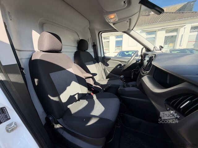 Furgão de painéis Fiat Doblo SX KLIMA   NAVI   TÜV NEU   KAMERA   TEMPOMAT