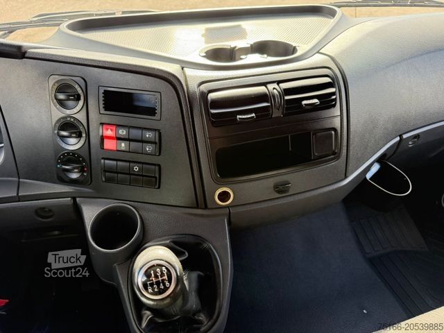 Кутиевиден ван MERCEDES-BENZ ATEGO 818 L Koffer 6,10 m LBW 1 T*171 tkm*AHK