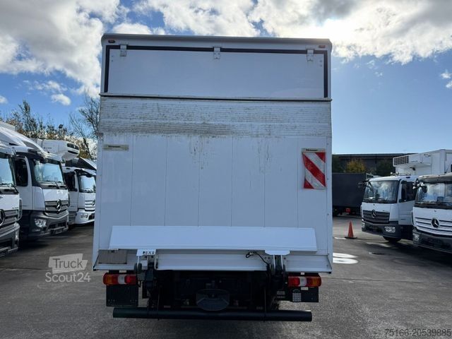 Кутиевиден ван MERCEDES-BENZ ATEGO 818 L Koffer 6,10 m LBW 1 T*171 tkm*AHK