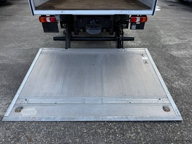 Кутиевиден ван MERCEDES-BENZ ATEGO 818 L Koffer 6,10 m LBW 1 T*171 tkm*AHK