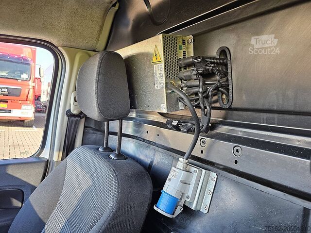 Wagon frigorifique MERCEDES-BENZ CITAN 109 CDI Carrier Koelwagen!