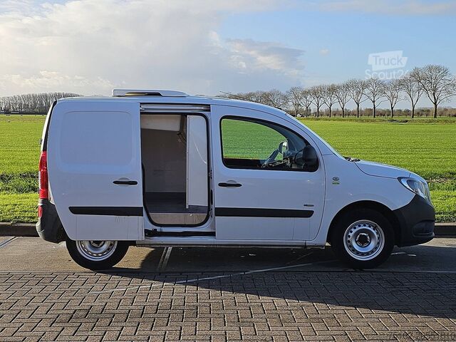 Wagon frigorifique MERCEDES-BENZ CITAN 109 CDI Carrier Koelwagen!