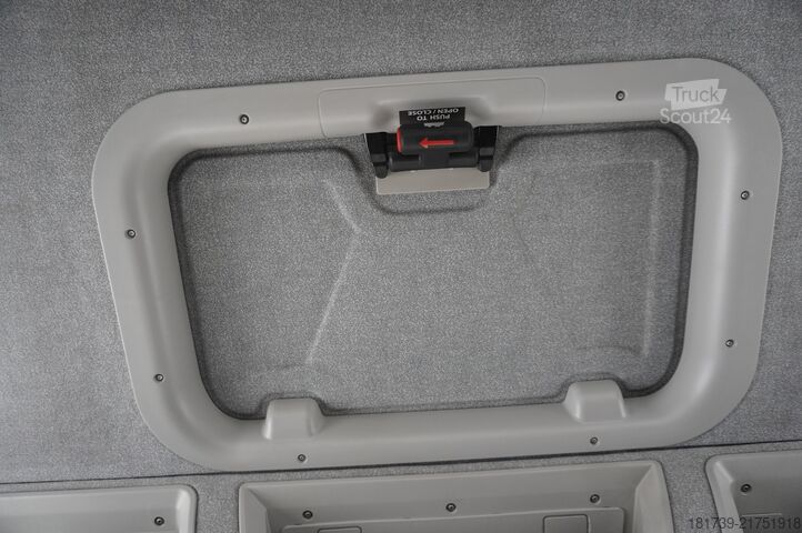 حاملة السيارات Iveco Stralis 360 EEV Tow truck 6x2