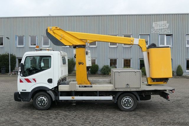 Pracovná plošina Nissan 32.12 4x2, 11m Arbeitshöhe, Klima,3. Sitz