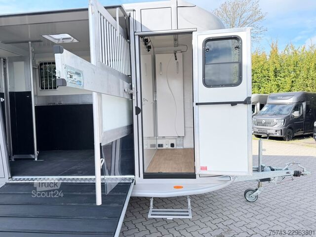 Hästtransportsläp  2 Pferdeanh.ANKA Hengstemodell,Sattelk. mit Bett