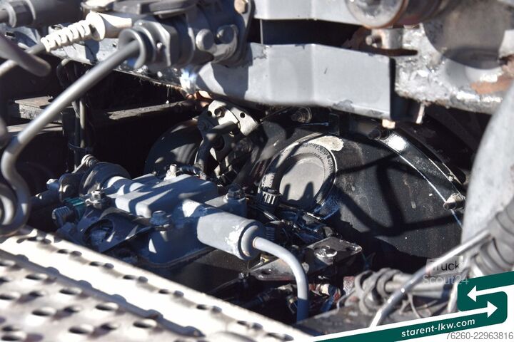Vakio vetoauto SCANIA 164L V8 580 Top Line Retarder Analoger Tacho