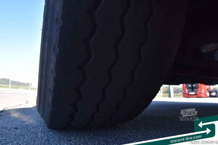 Vakio vetoauto SCANIA 164L V8 580 Top Line Retarder Analoger Tacho
