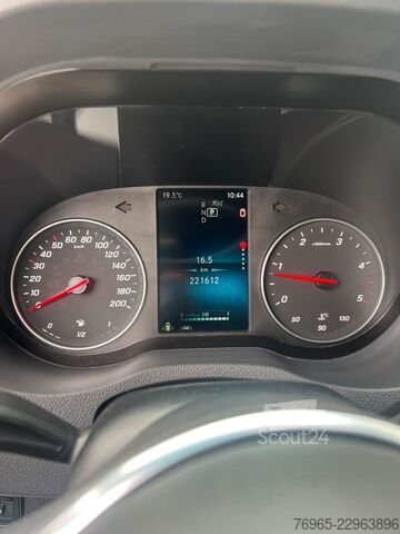 Umpikorja-auto MERCEDES-BENZ Sprinter 314 AUTOMATIK NAVI DISTRONIC KAMERA LED