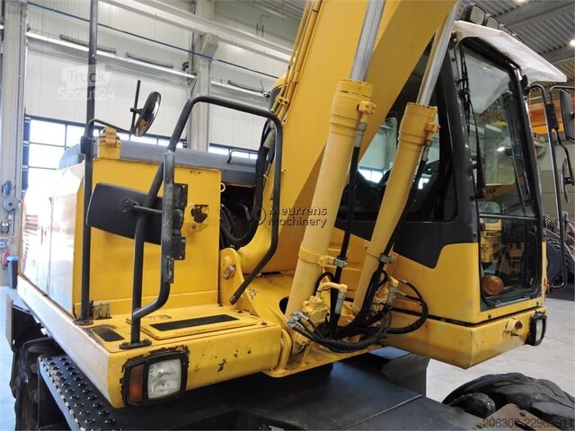 Pyöräalustainen kaivinkone KOMATSU PW140