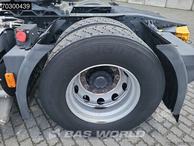 Стандарт-СЗМ Iveco Stralis 460 4X2 LNG Retarder 2x tanks Euro 6