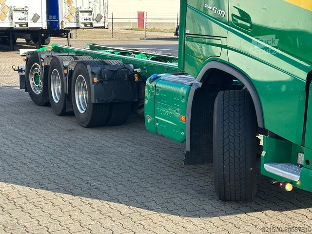 Fahrgestell mit Fahrerhaus Volvo FH 13.540 Globe XL 8x4*4 Chassis Retarder *447 ...