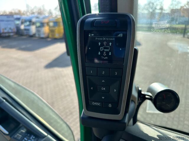 Šasija s kabino Volvo FH 13.540 Globe XL 8x4*4 Chassis Retarder *447 ...