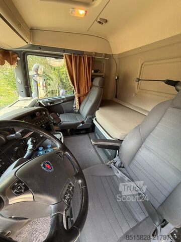 Trostrani kiperski kamion Scania R520 V8
