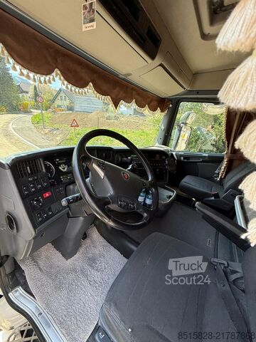 Trostrani kiperski kamion Scania R520 V8