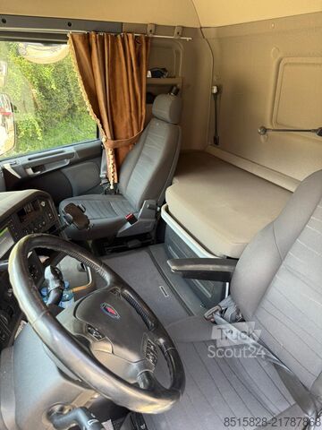 Trostrani kiperski kamion Scania R520 V8