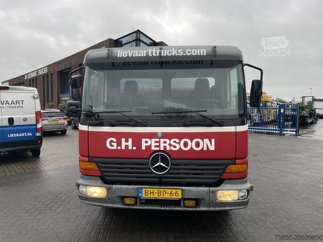 Transportator auto Mercedes-Benz ATEGO 815 Platform / Euro 2 / Loading Ramp / NL...