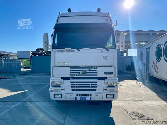 Camion pentru transport animale Volvo FH 12 460