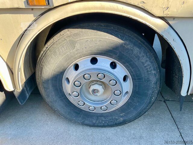 Camion pentru transport animale Volvo FH 12 460