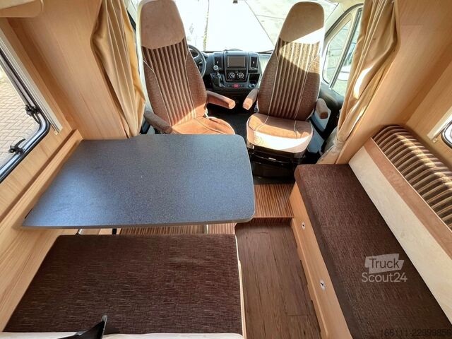 Halvintegrerad husbil SUNLIGHT T 67 - Hubbett - Einzelbetten -