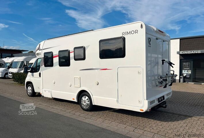 Halvintegrerad husbil RIMOR Seal 95 P - Einzelbetten - Hubbett -