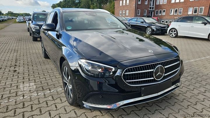 Kleinbus MERCEDES-BENZ E 300 de 4Matic T Business-Paket