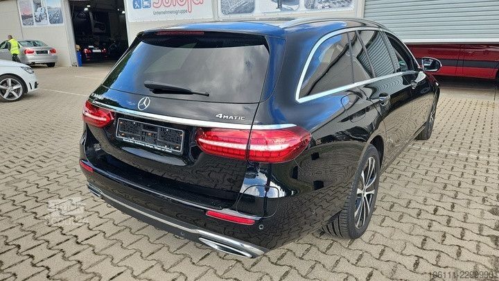 Kleinbus MERCEDES-BENZ E 300 de 4Matic T Business-Paket