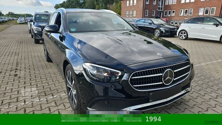 Minibuss MERCEDES-BENZ E 300 de 4Matic T Business-Paket PANO