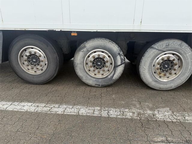 Kølet/frosset transport Schmitz 33 pl.