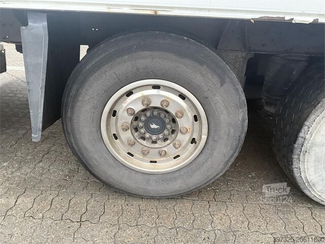 Kølet/frosset transport Schmitz 33 pl.