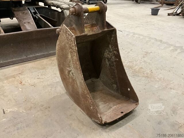 Midi ekskavatör CASE CX 80 C