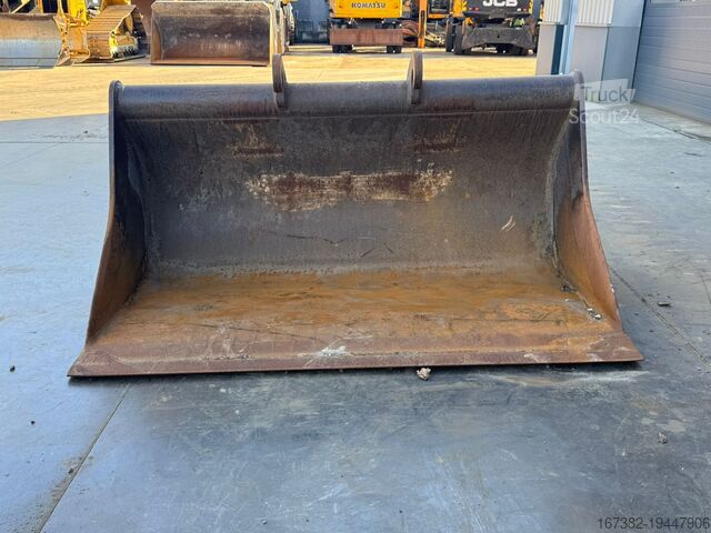 Лопата.  CW30 / CW40 Slotenbak 2200mm bucket