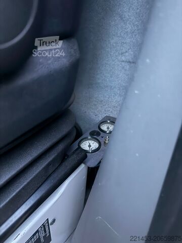 Transporteur avec valise Volkswagen Crafter 35 Koffer