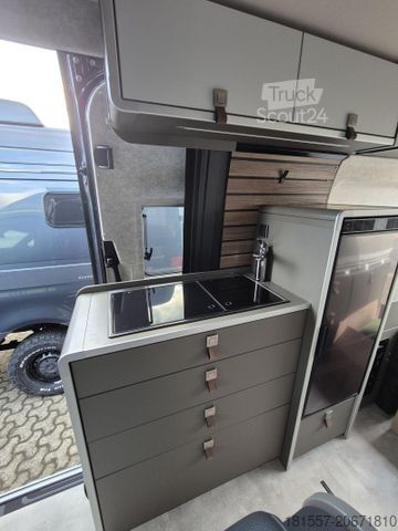 Kastenwagen Wohnmobil / Campervan HYMER/ERIBA Grand Canyon S CrossOver 600 Schlafdach/AHK 2.8t