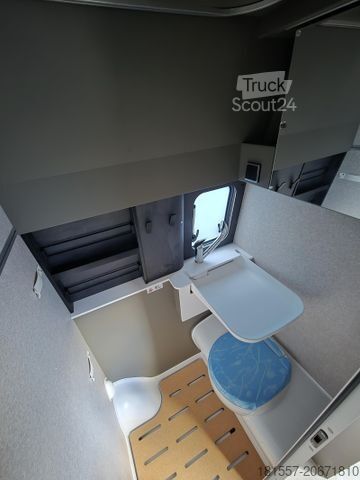 Kastenwagen Wohnmobil / Campervan HYMER/ERIBA Grand Canyon S CrossOver 600 Schlafdach/AHK 2.8t