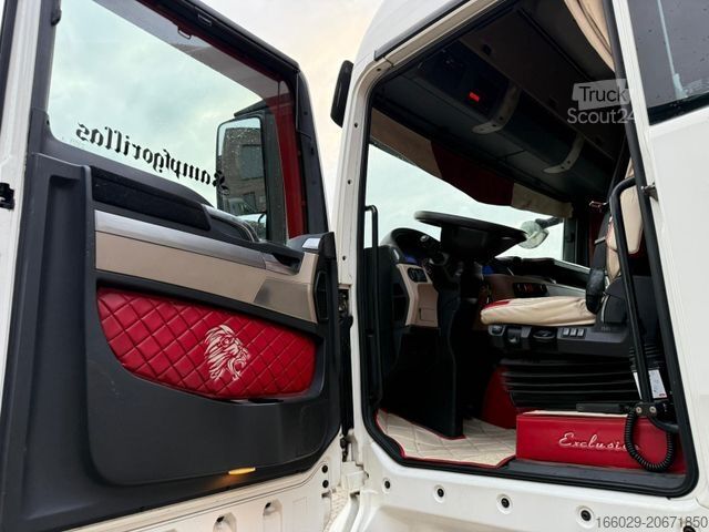 Tung lastbil MAN TGX 26.500 6x2 Hydraulik Exklusiv Innenraum