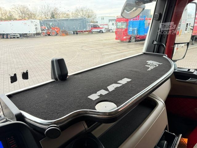 Tung lastbil MAN TGX 26.500 6x2 Hydraulik Exklusiv Innenraum