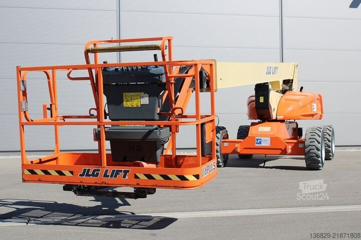 منصة عمل JLG M 600 JP