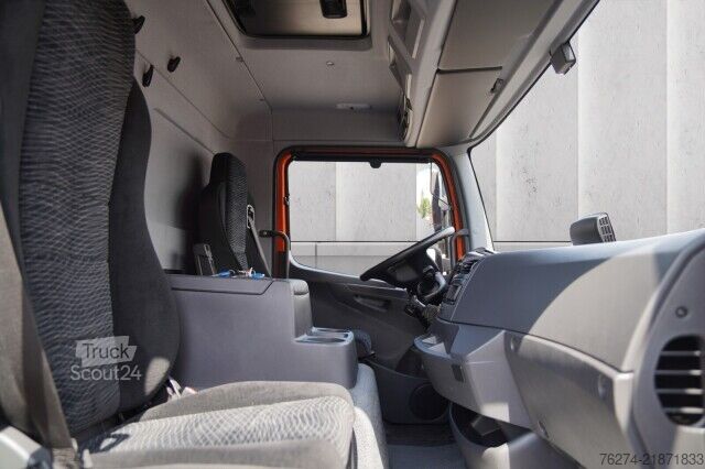 Boxvogn Mercedes-Benz Atego 816 4x2 Automatik Junge Koffer LBW