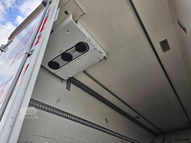 Koel-vriestransport SYSTEM TRAILERS Thermoking SLX Spect