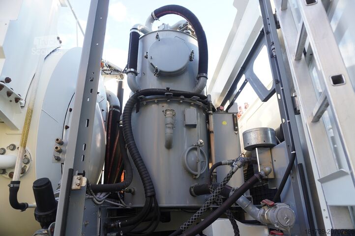 WUKO MAN TGM 26.340 E6 / RIVARD sewage cleaner