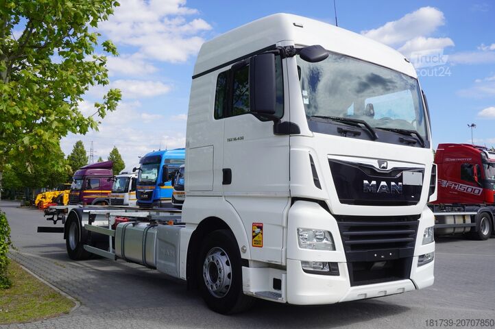 BDF MAN TGX 18.430 / BDF 7.5 m / sleeping cab