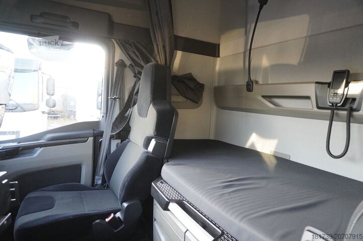 Konteyner MAN TGX 18.430 4x2 E6 / KEREX Doppelstock