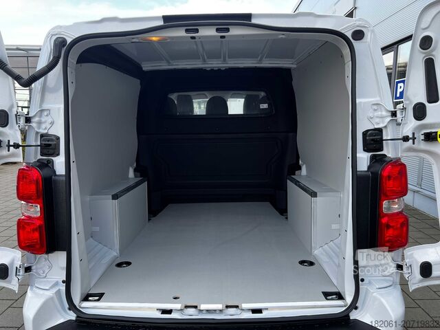 Minibuss FIAT Scudo Serie 3 Multicab L3 180 AT, Connect+Works